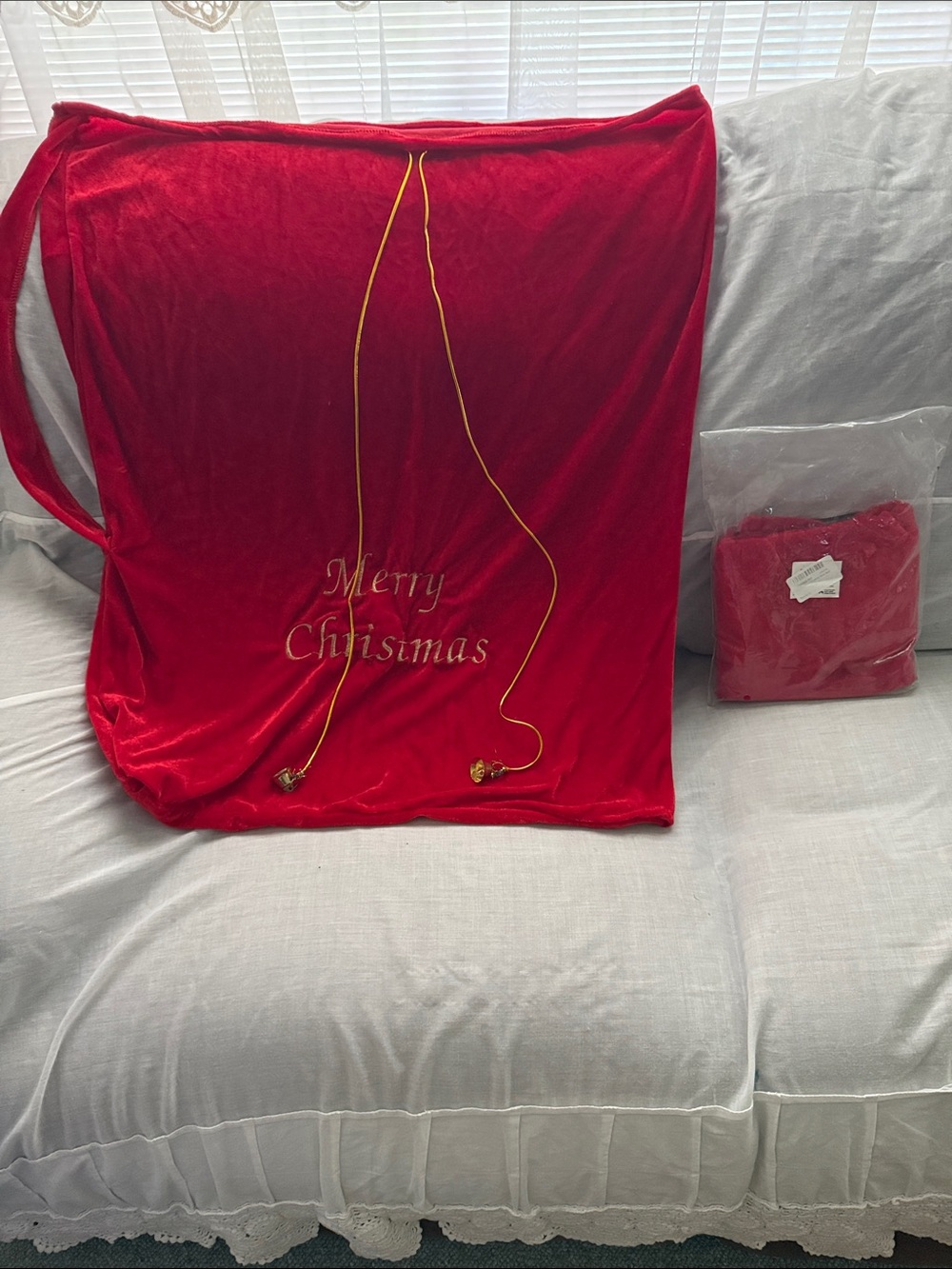 Red Velvet 'Merry Christmas' Gift Bag with Gold Drawstrings. Set of 2